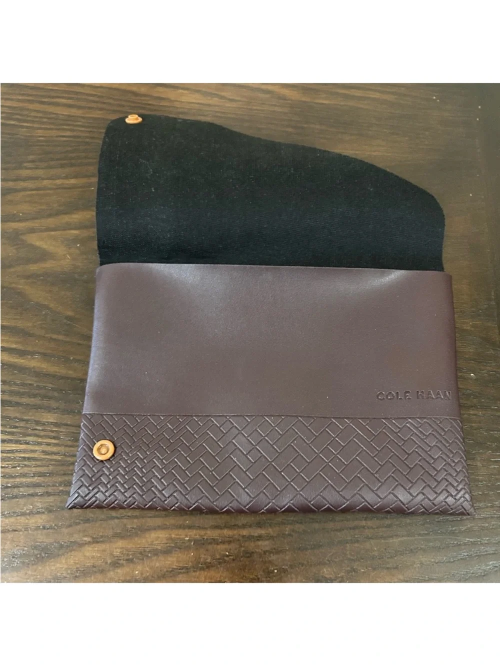 NEW Cole Haan Woven Faux Burgundy Leather Travel Clutch/E-Book Cover gold snap